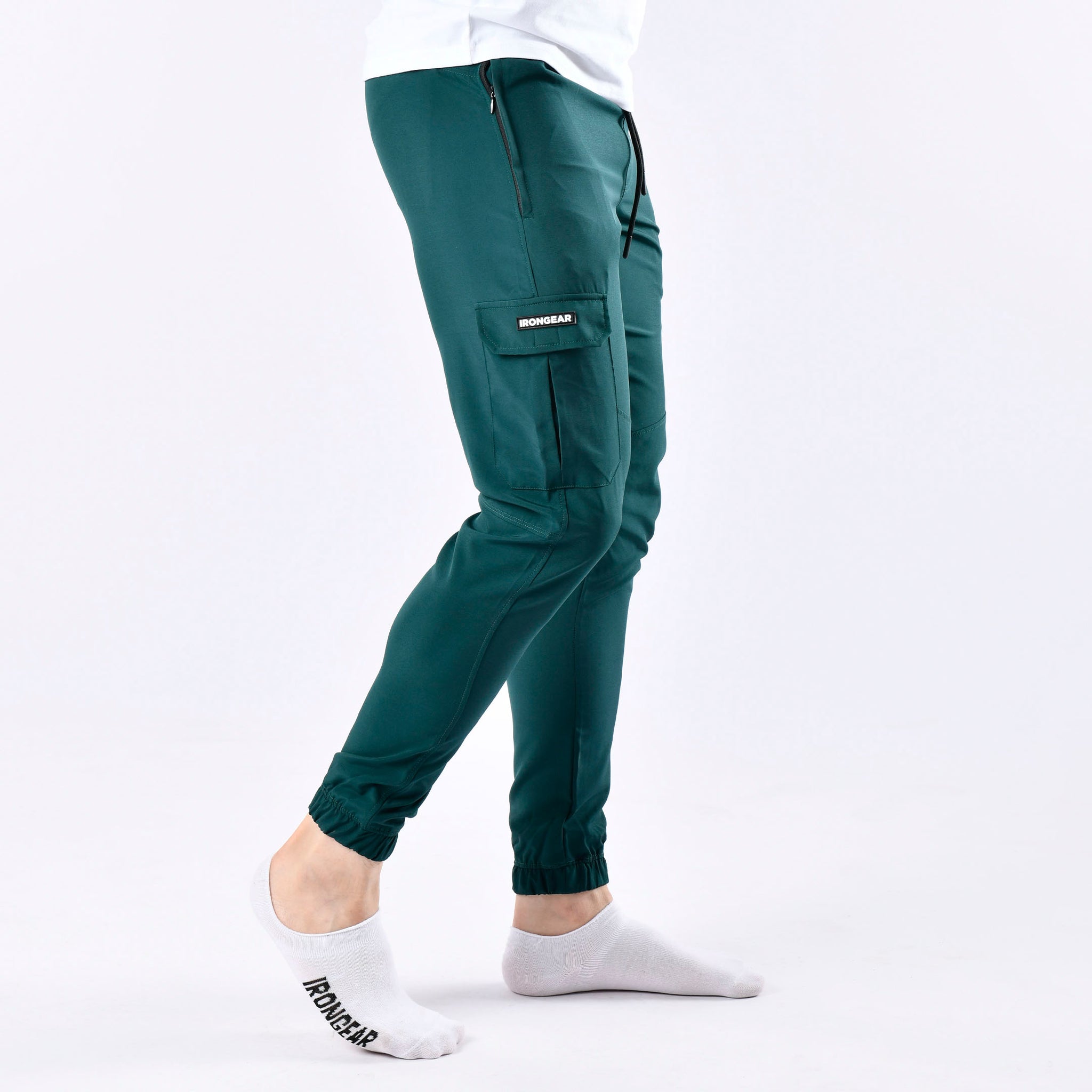 Leisure Cargo Pants